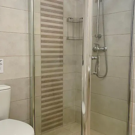 Ela Bed & Breakfast 4*