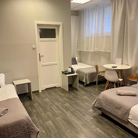 فندق مبيت وإفطار Ela 3*
