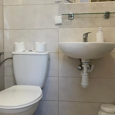 Ela Bed & Breakfast