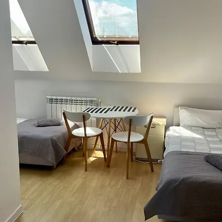 Alojamento de Acomodação e Pequeno-almoço Ela 4*