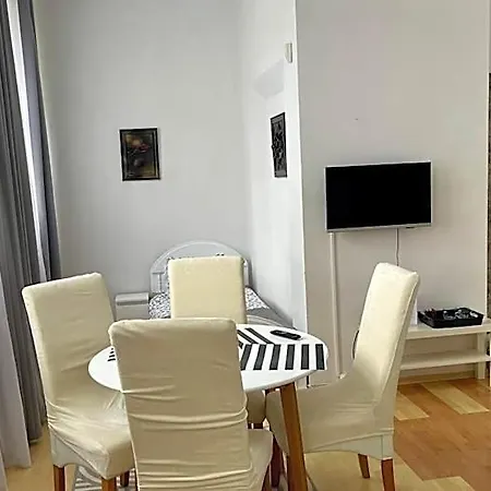 Ela Bed & Breakfast