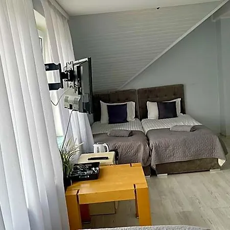 Ela Bed & Breakfast