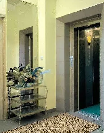 Ela Bed & Breakfast 3*
