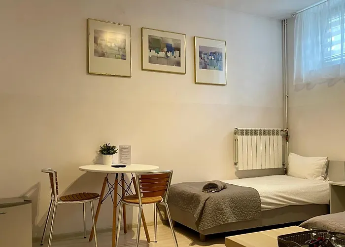 فندق مبيت وإفطار Ela