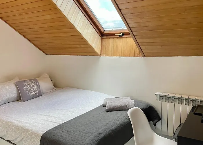 Ela Nocleg ze śniadaniem 4*