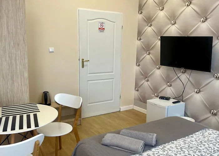 فندق مبيت وإفطار Ela