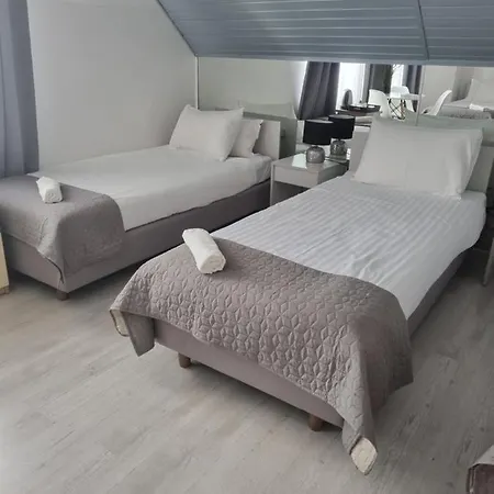 Bed & Breakfast Ela 3*