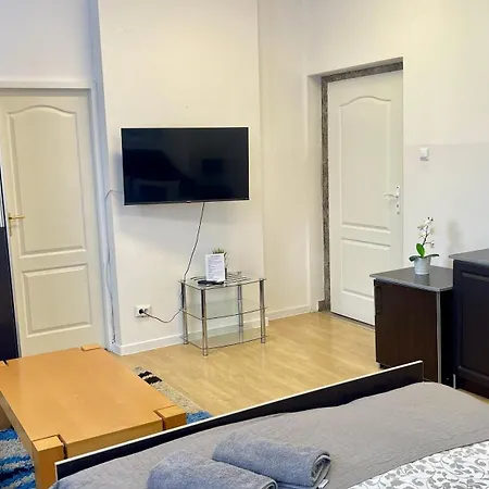 Ela Alojamento de Acomodação e Pequeno-almoço